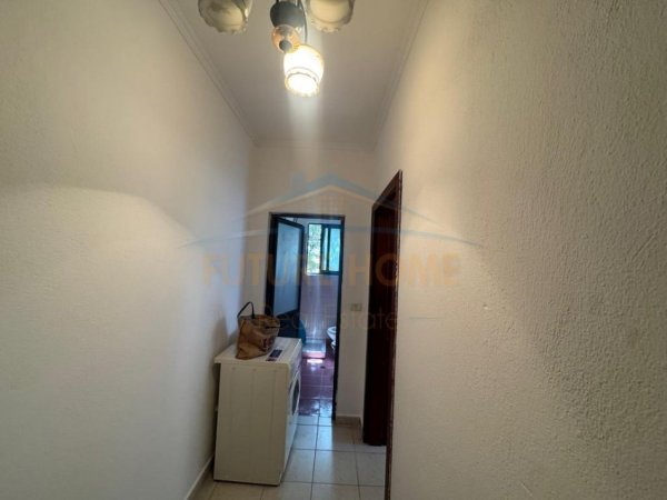 Shkembi Kavajes, shitet apartament 1+1 Kati 4, 60 m² 63.000 € (Durres)