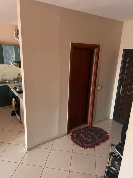 Tirane, jap me qera apartament 2+1+Ballkon Kati 6, 110 m² 450 € (Rr.Kongresi i Manastirit)