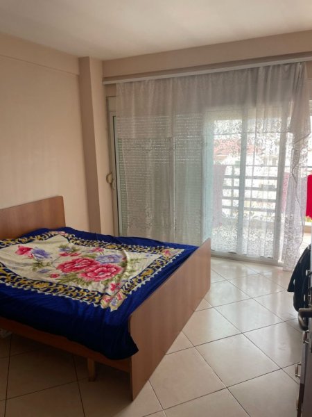 Tirane, jap me qera apartament 2+1+Ballkon Kati 6, 110 m² 450 € (Rr.Kongresi i Manastirit)