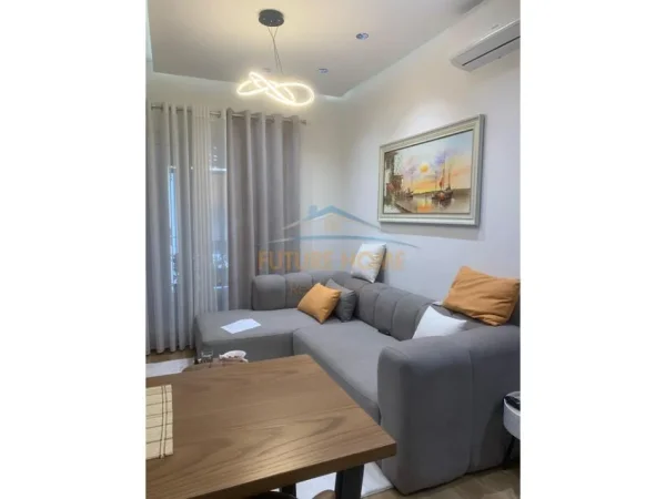 Tirane, shitet apartament 2+1+Aneks+Ballkon Kati 5, 86 m² 160.000 € (kompleks kaimi, ali dem)