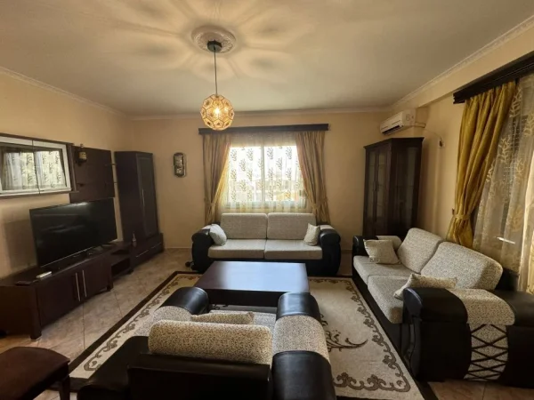 Tirane, jepet me qera apartament Kati 3, 100 m² 400 € (Fresku, Thesari)