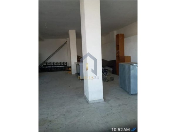 Tirane, shes dyqan Kati 0, 125 m² 200.000 € (&quot;Vilat Gjermane&quot;)