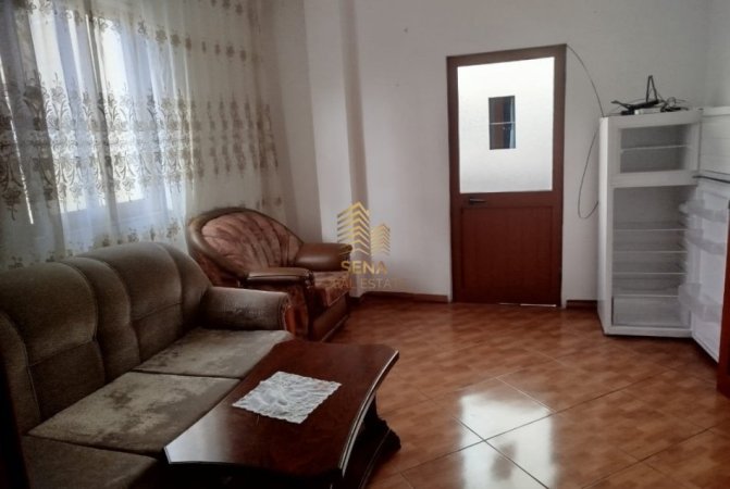 Tirane, jepet me qera shtepi 1+1 Kati 2, 65 m² 250 € (Rruga 5 Maji)