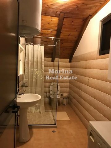 Tirane, jepet me qera apartament 3+1 Kati 3, 120 m² 550 € (Xhamllik)