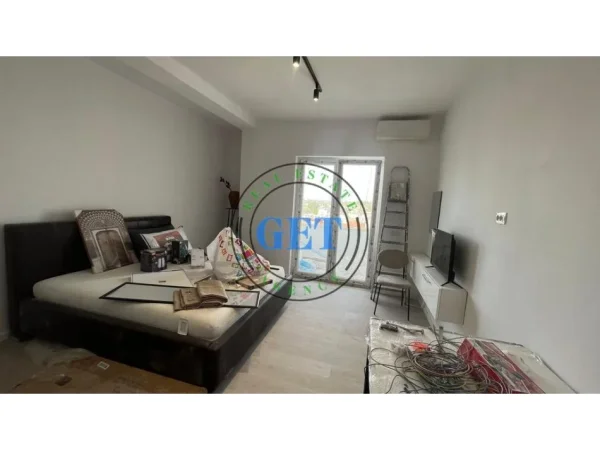 Durres, shes garsonier 1+1+Ballkon Kati 4, 52.000 € 