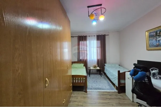 Tirane, shitet 2+1+Ballkon Kati 3, 116 m² 157.000 € (Sotir Caci)