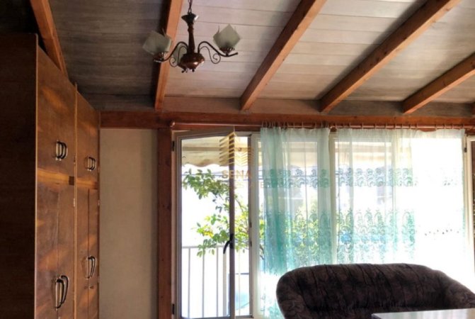 Tirane, jepet me qera Vile 1+1+Ballkon Kati 2, 40 m² 350 € (Rruga Artan Lenja)