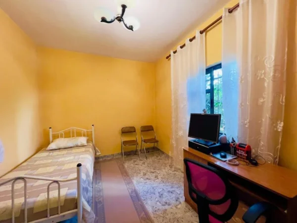 Tirane, jepet me qera apartament Kati 1, 80 m² 490 € (Astir)