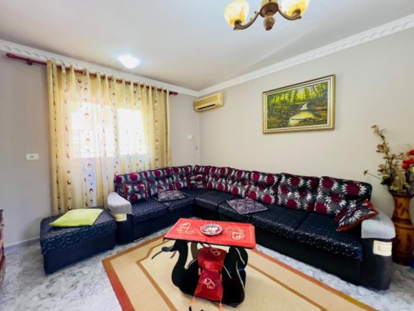 Tirane, jepet me qera apartament Kati 1, 80 m² 490 € (Astir)