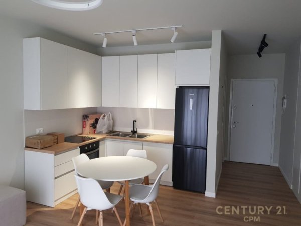 Tirane, jepet me qera apartament 2+1 Kati 2, 750 m² 750 € (rezidenca Kodra e Diellit)