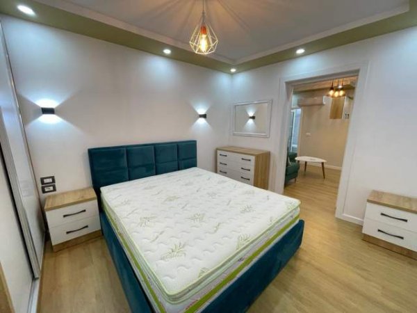 Tirane, jepet me qera apartament 1+1+BLK Kati 4, 50 m² 400 Euro (21 Dhjetori)