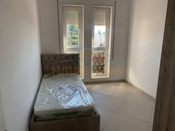 Tirane, jepet me qera apartament 2+1+BLK Kati 2, 100 m² 500 Euro (rruga e Dibres)