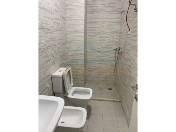 Tirane, jepet me qera apartament 2+1+BLK Kati 2, 100 m² 500 Euro (rruga e Dibres)
