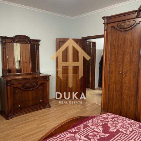 Tirane, jepet me qera apartament 1+1+BLK Kati 4, 65 m² 400 Euro (Ali Demi)