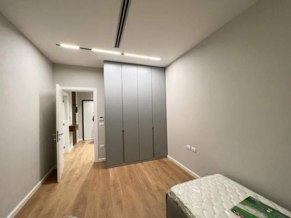 Tirane, jepet me qera apartament Kati 5, 99 m² 1.150 Euro