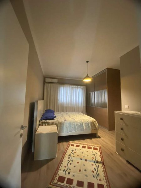 Tirane, jepet me qera Vile 3+1+BLK Kati 4, 80 m² 450 Euro