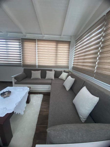 Tirane, jepet me qera Vile 3+1+BLK Kati 4, 80 m² 450 Euro