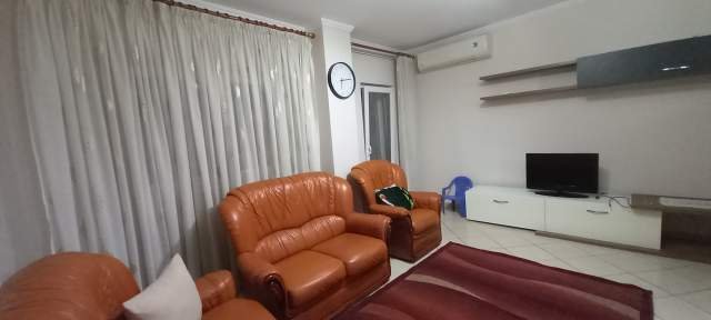 Tirane, jap me qera apartament 2+1+BLK Kati 1, 105 m² 450 Euro (Bilal Golemi)