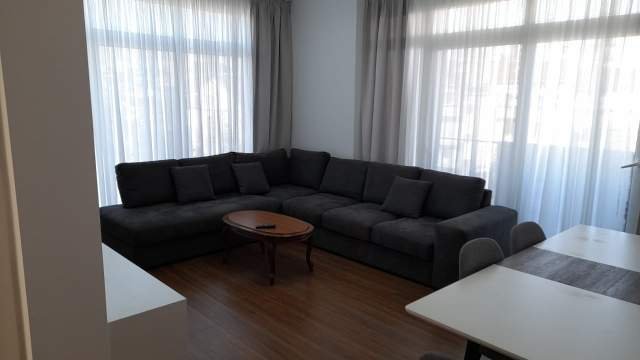 Tirane, jepet me qera Vile 2+1+BLK Kati 3, 130 m² 650 Euro (gramoz pashko)