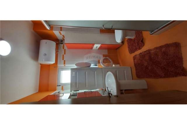 Tirane, jepet me qera apartament 2+1+BLK Kati 3, 140 m² 700 Euro (Peti)