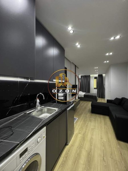 Tirane, jepet me qera garsonier 1+1 Kati 3, 35 m² 700 Euro (NE QENDER TE TIRANES)