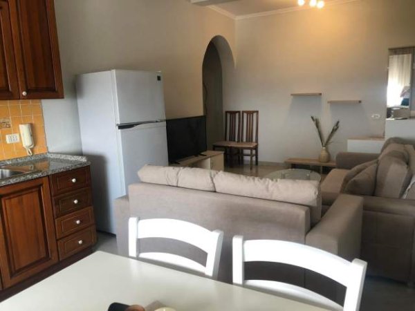 Apartament 2+1 qera ditore   Kati 3, 80 m² 50 Euro (Vollga, Durres)