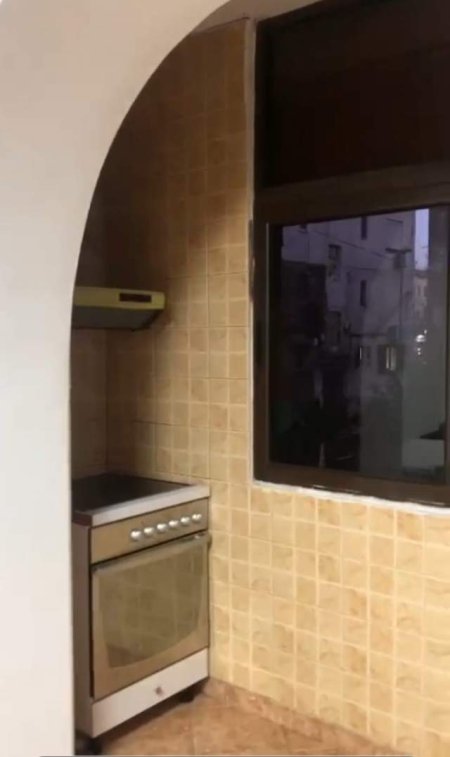 Tirane, jepet me qera apartament 2+1+BLK Kati 2, 80 m² 450 Euro (durresit)