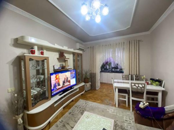 Tirane, shitet apartament 2+1 Kati 4, 72 m² 135.000 Euro (Myslym Shyri)