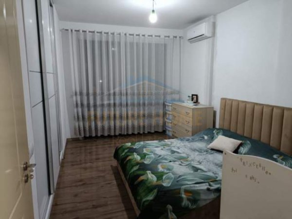 Tirane, shitet apartament 2+1+BLK Kati 3, 105 m² 100.000 Euro (Casa Italia)
