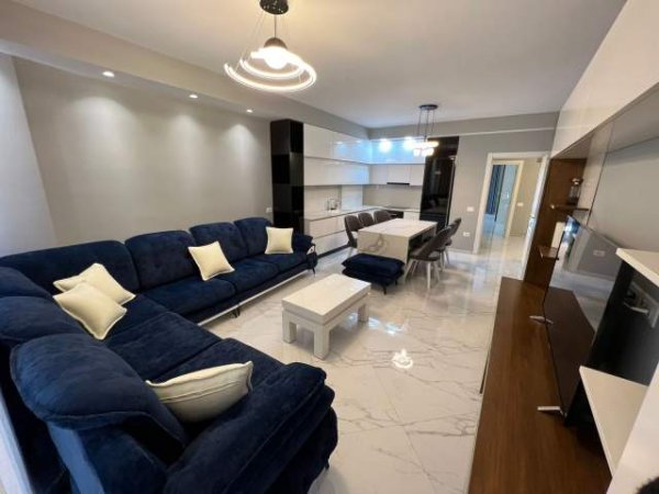Tirane, jepet me qera apartament 2+1+BLK Kati 7, 122 m² 600  (Yzberisht)