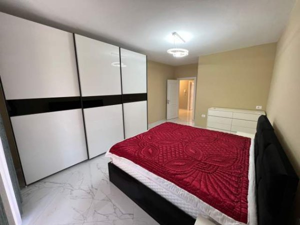 Tirane, jepet me qera apartament 2+1+BLK Kati 7, 122 m² 600  (Yzberisht)