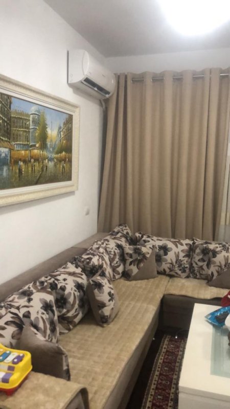 Tirane, jepet me qera apartament 1+1+BLK Kati 4, 64 m² 400 Euro (Rruga 5 Maji)
