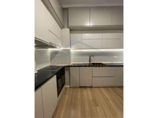 Tirane, shitet apartament 2+1+BLK Kati 2, 90 m² 180.000 Euro (Ndre Mjeda)