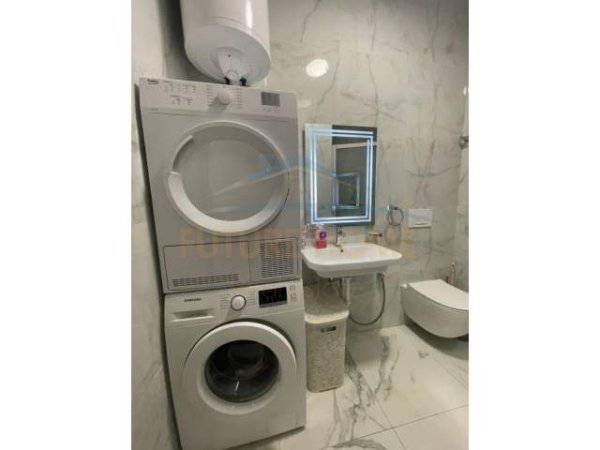 Tirane, shitet apartament 2+1+2+BLK Kati 2, 90 m² 180.000 Euro