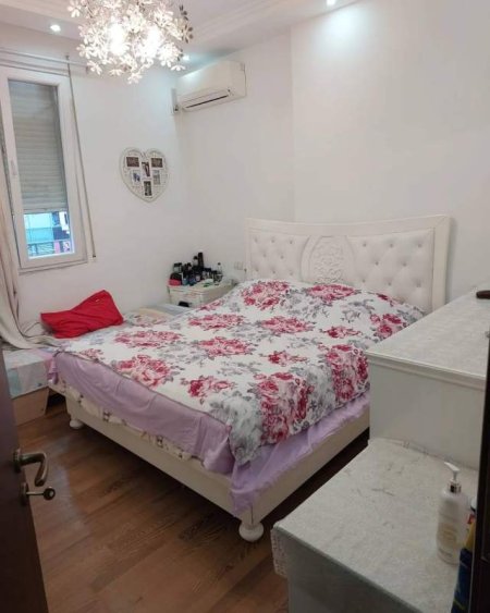 Tirane, shitet apartament 2+1+BLK Kati 2, 106 m² 140.000 Euro (Rruga 5 Maj)