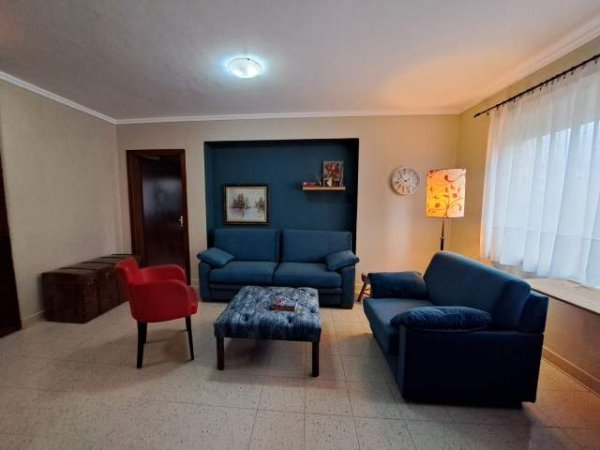 Tirane, jap me qera apartament 1+1+A Kati 2, 67 m² 450 Euro (9 kateshet)