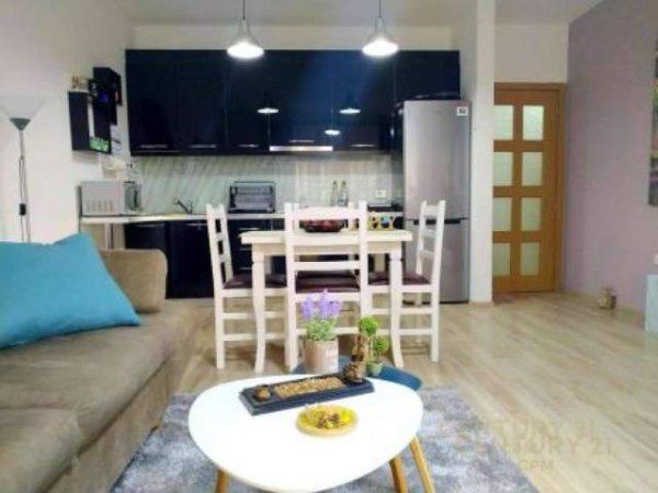 Tirane, shes apartament 79.000 Euro (astir)