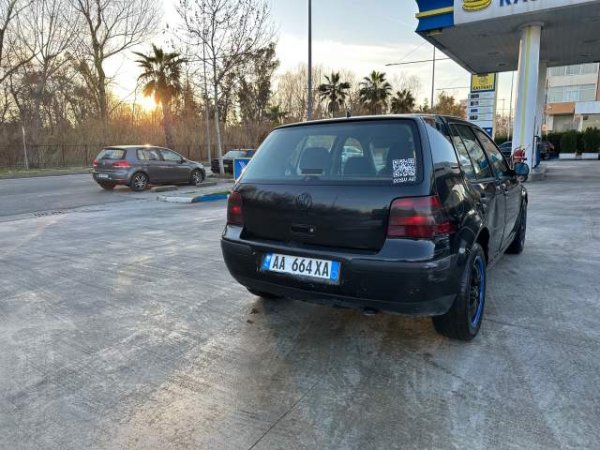Durres, shes makine Volkswagen Golf 4 Okazion