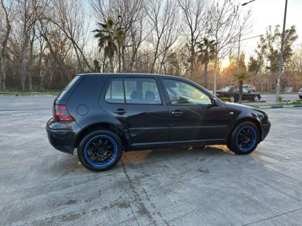 Durres, shes makine Volkswagen Golf 4 Okazion