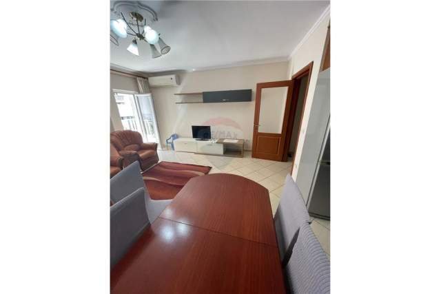 Tirane, jepet me qera apartament 2+1+BLK Kati 2, 100 m² 450 Euro (Bilal Golemi)