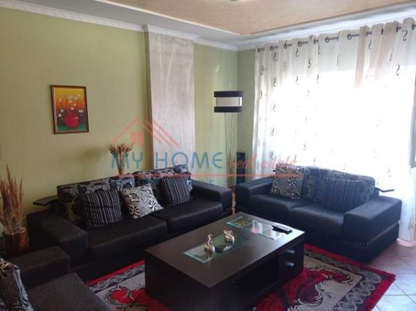 Tirane, jepet me qera apartament 2+1+BLK Kati 1, 103 m² 900 Euro (posta nr 8)
