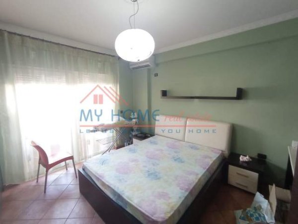 Tirane, jepet me qera apartament 2+1+BLK Kati 1, 103 m² 900 Euro (posta nr 8)