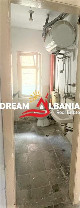 Tirane, shitet apartament 1+1+BLK Kati 3, 54 m² 57.000 Euro (Tek Shkolla e Bashkuar, afer Poliklinikes Nr 10)