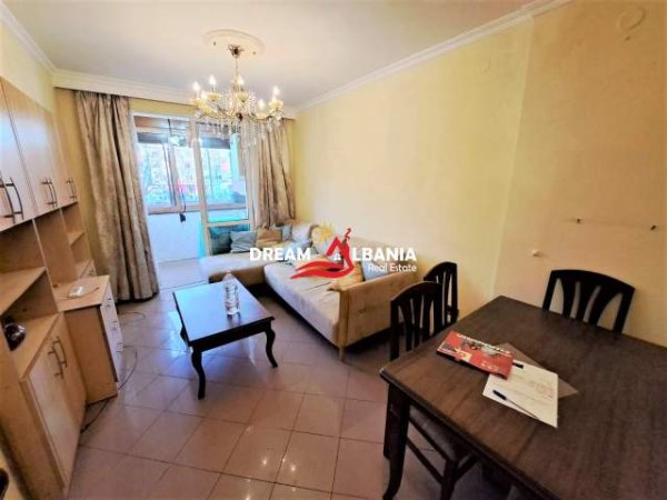 Tirane, shitet apartament 2+1+BLK Kati 2, 95 m² 140.000 Euro (Ura e Tabakeve, Buze Rruge Kryesore)