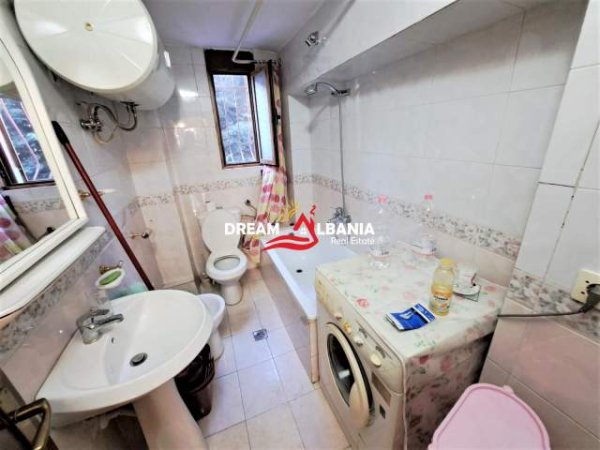 Tirane, shitet apartament 2+1+BLK Kati 2, 95 m² 140.000 Euro (Tek Ura e Tabakeve)