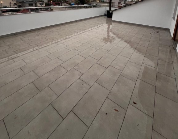 Tirane, jepet me qera Vile 2+1 Kati 4, 135 m² 350 € (ali demi)