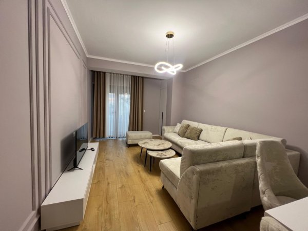 Tirane, jepet me qera apartament 2+1+Aneks+Ballkon Kati 1, 105 m² 750 € (Rezidenca kodra Diellit 2)