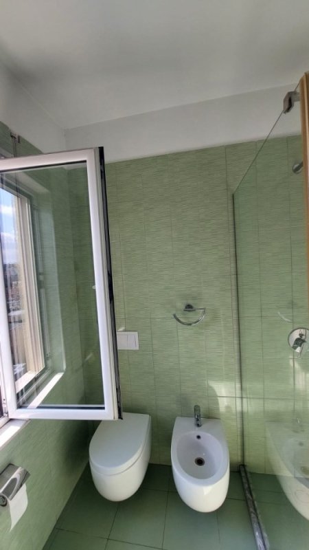 Tirane, jepet me qera apartament 2+1+Ballkon Kati 7, 109 m² 600 € (gramoz pashko)