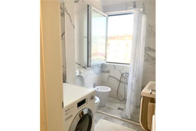 Tirane, jepet me qera apartament 2+1+Aneks+Ballkon Kati 6, 73 m² 550 € (Parku)