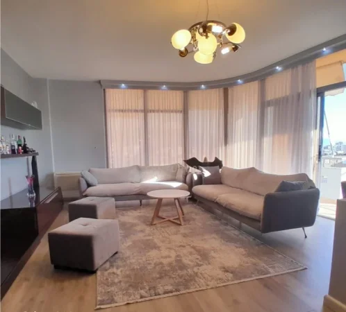 Vlore, shitet apartament 2+1 Kati 4, 125 m² 150.000 € (Rruga e re)